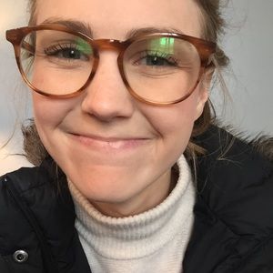 Meet your Posher, Lily